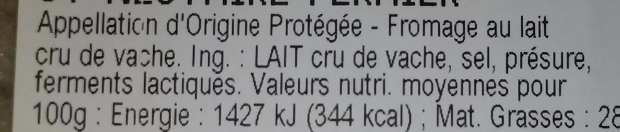 CARREFOUR MARKET Saint Nectaire fermier - AOP - Fromage au lait cru de vache packshot