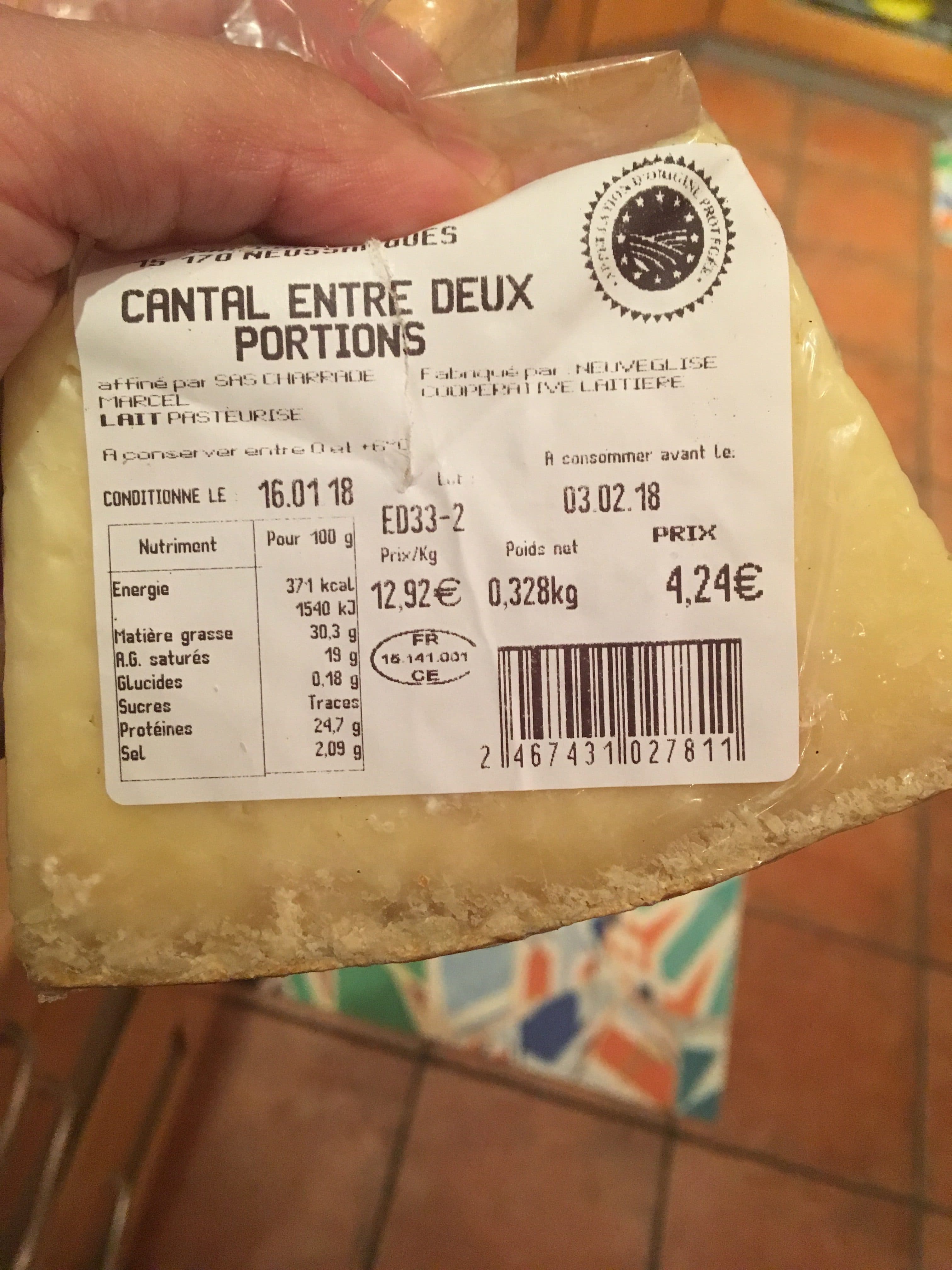 Sas Charrargues Cantal entre deux packshot