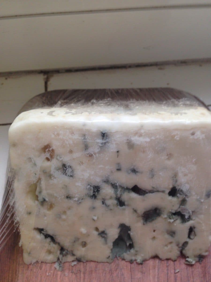 Open Food Facts Roquefort aop packshot