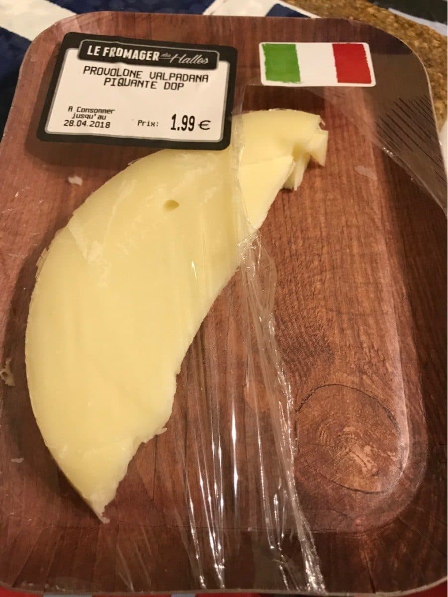 Le Fromager Des Halles Provolone packshot
