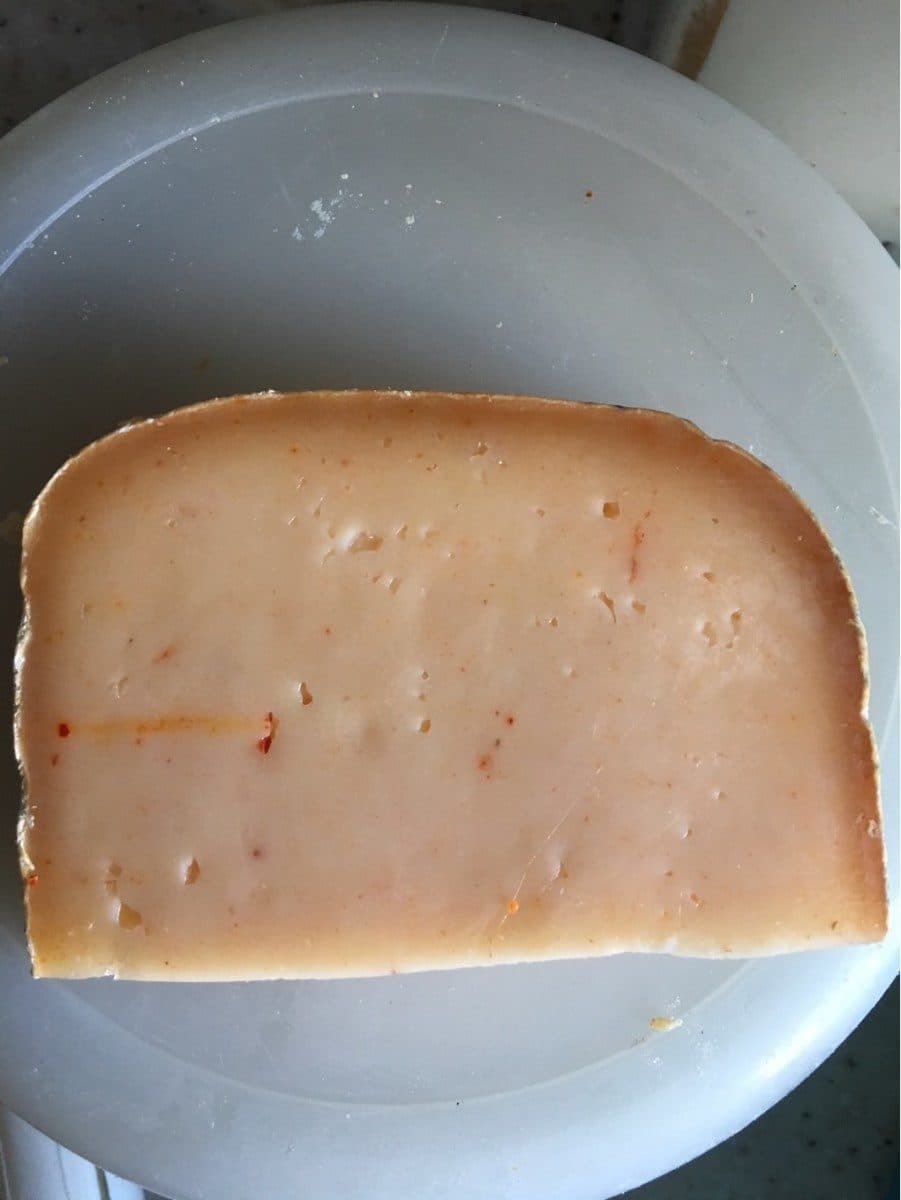 Open Food Facts Tomme de brebis au piment d'Espelette packshot