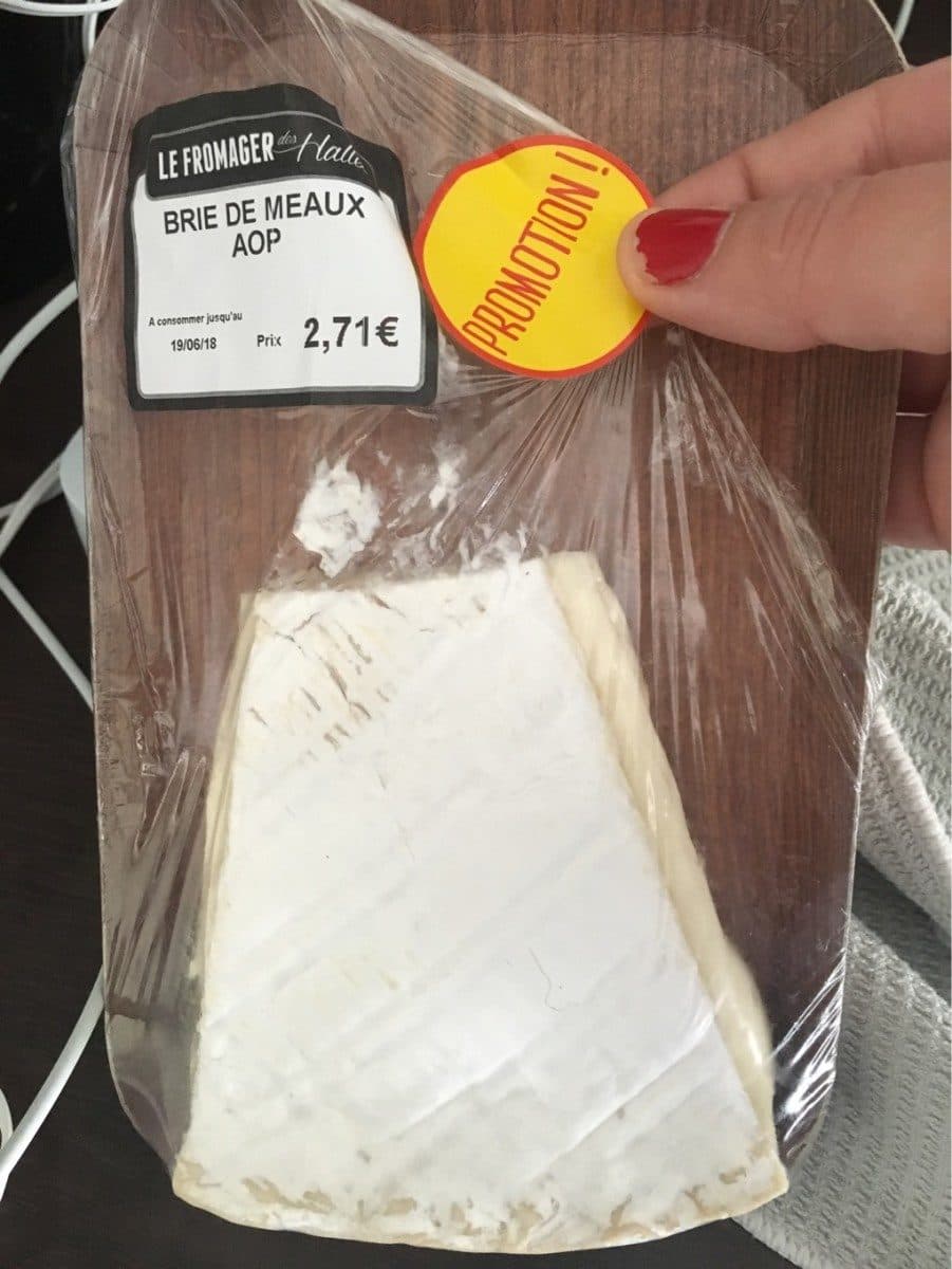 Open Food Facts Brie de Meaux AOP packshot