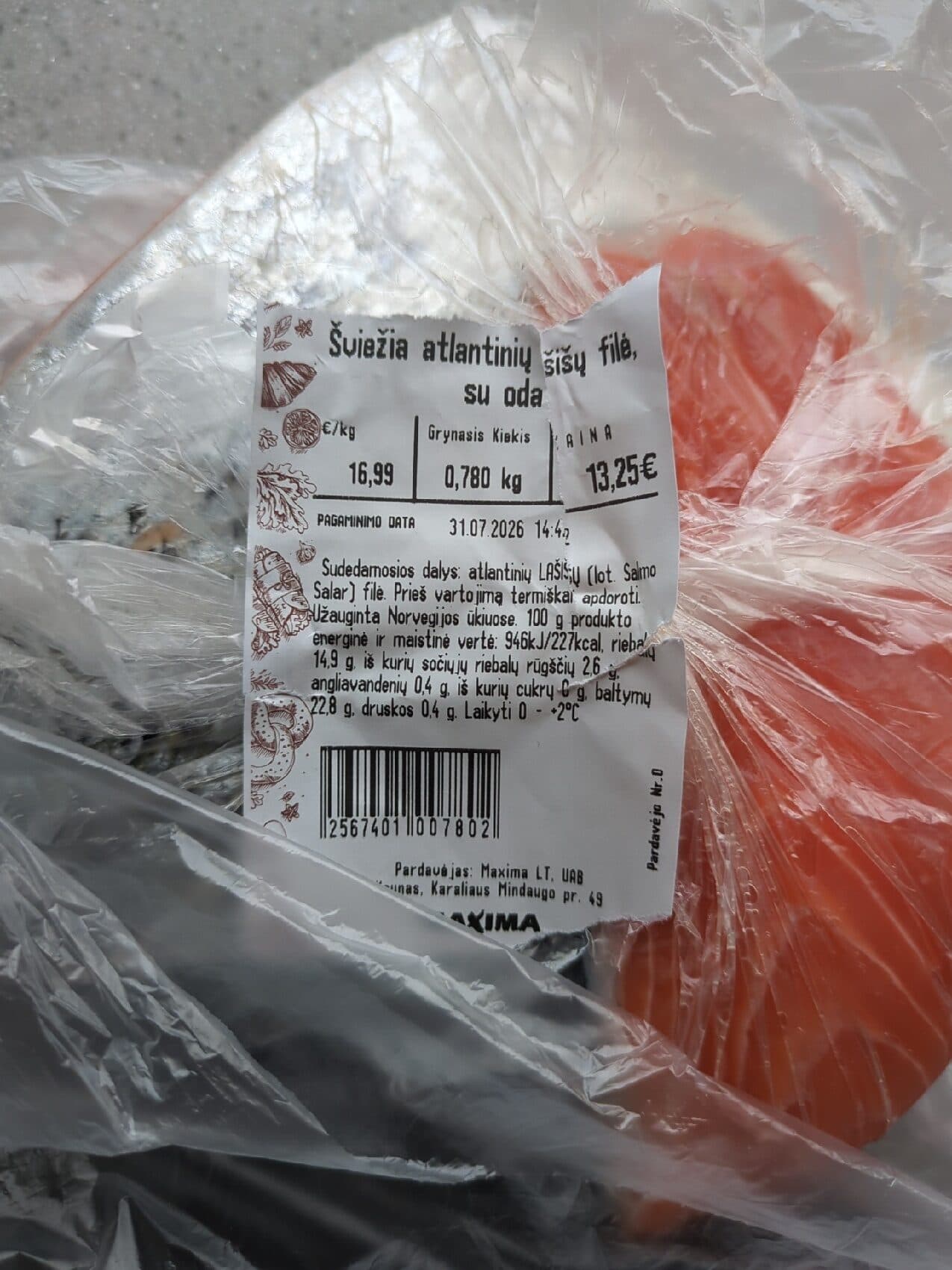 Maxima Šviežia atlantinių lašišų file su oda packshot