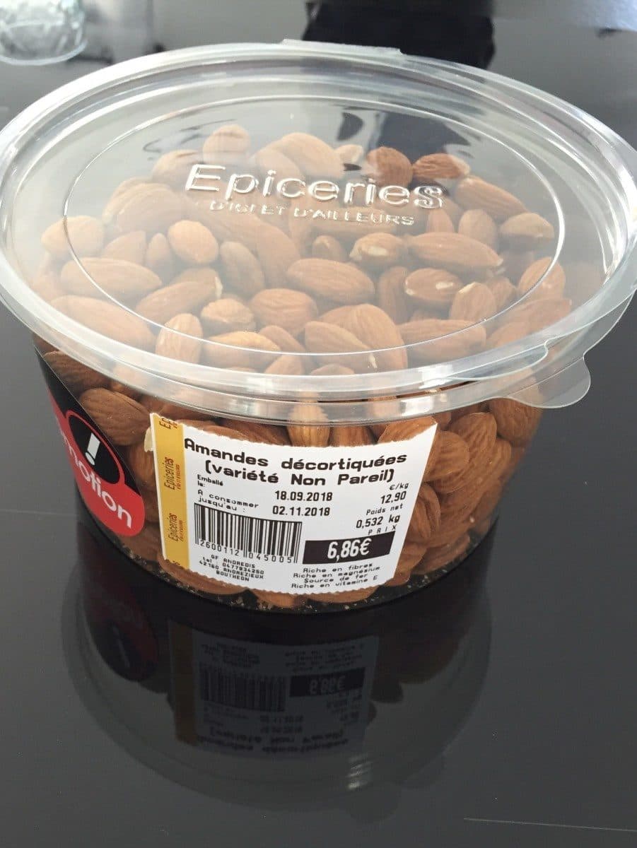 Epiceries Amandes decortiquees packshot