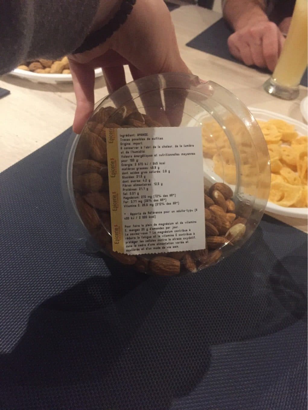 Épiceries D’ici Et D’ailleur Amandes décortiquées packshot