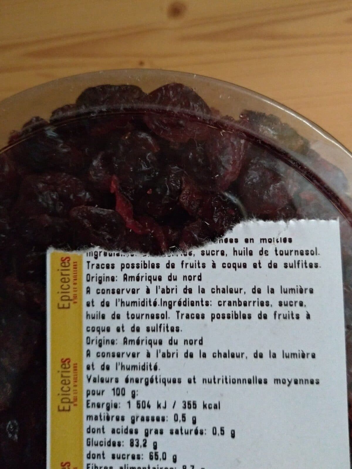Open Food Facts Cramberries séchées en moitiés packshot