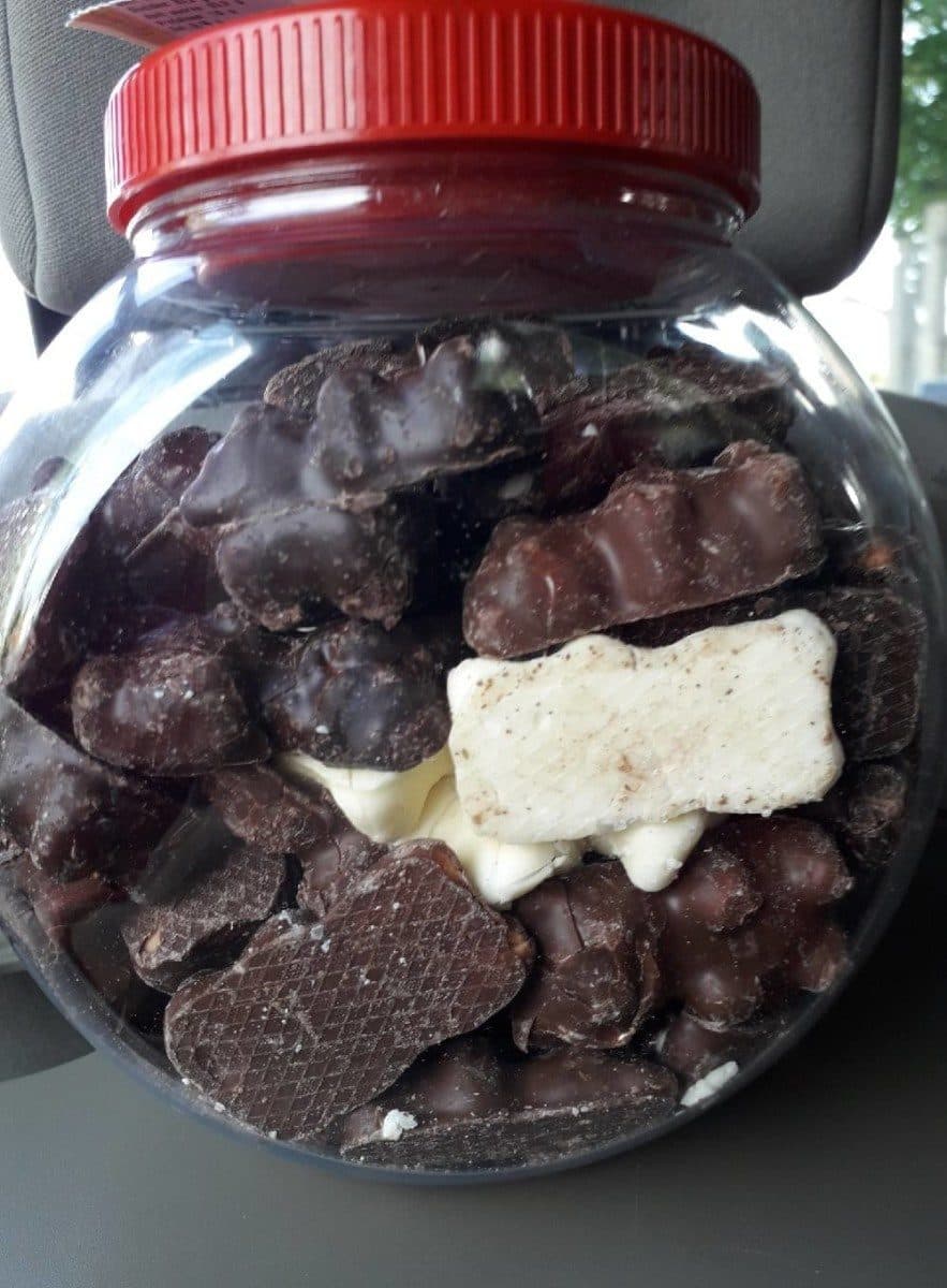 Open Food Facts Assortiment de guimauves au chocolat noir, chocolat blanc packshot