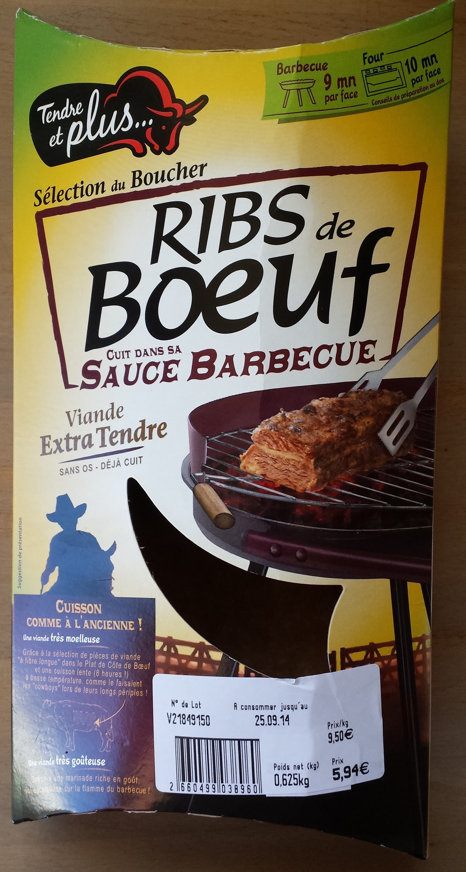 tendre et plus ribs de boeuf cuit dans sa sauce barbecue packshot