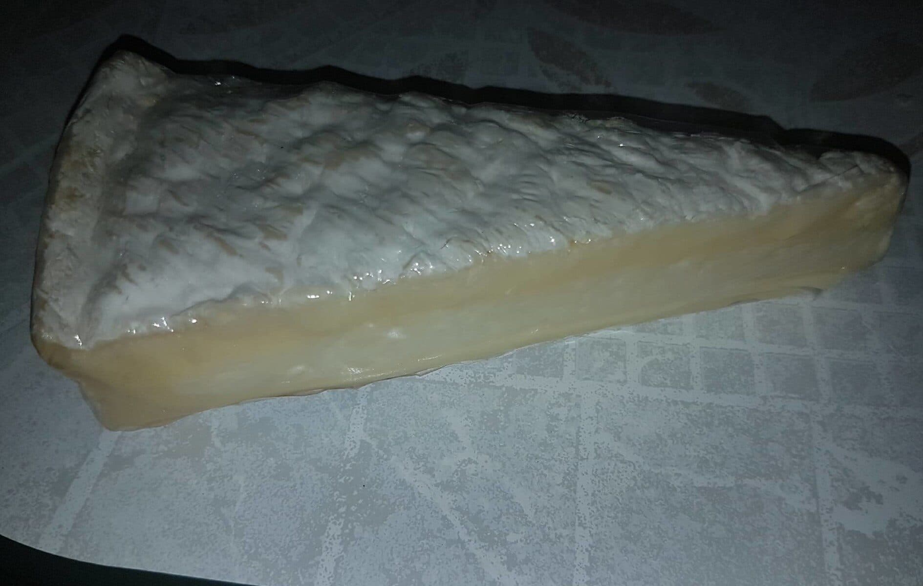 Open Food Facts Brie de Meaux aop packshot