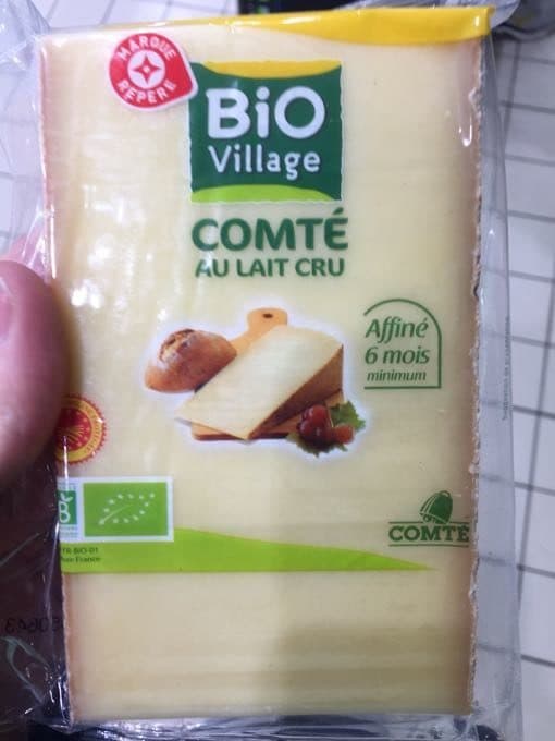 Bio Village Comté Au Lait Cru packshot