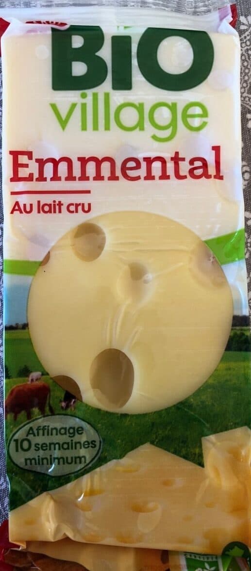Bio Village Emmental au lait cru packshot