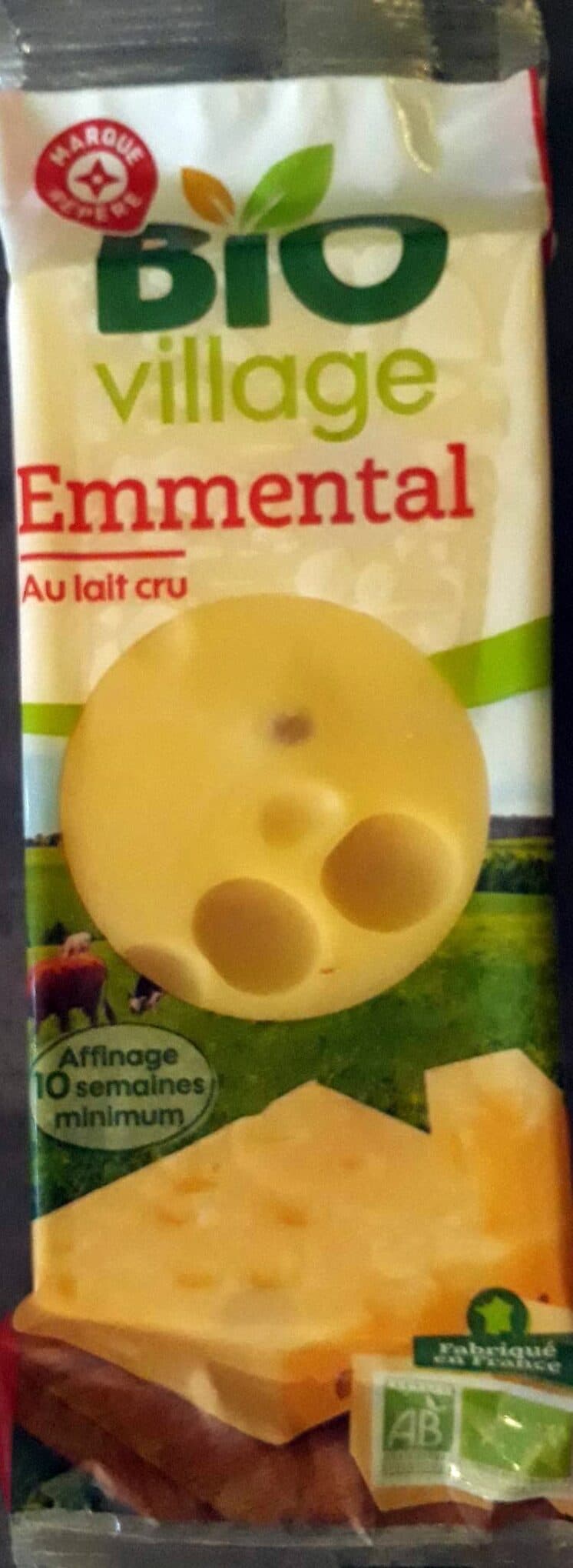 Bio Village Emmental au lait cru packshot