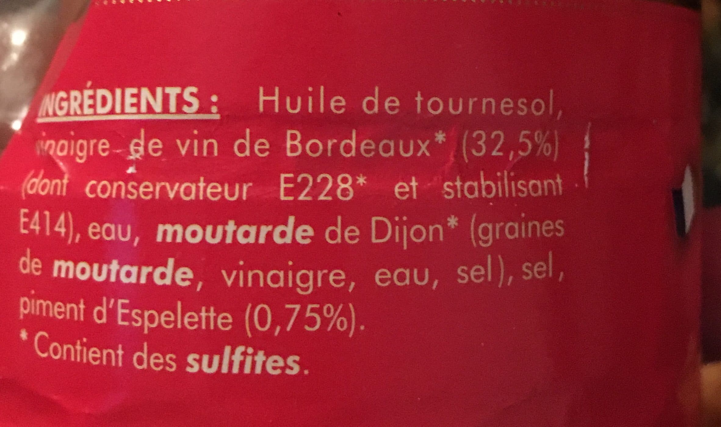 Tête Noire Sauce Vinaigrette au vinaigre de vin de Bordeaux & Piment d'Espelette packshot