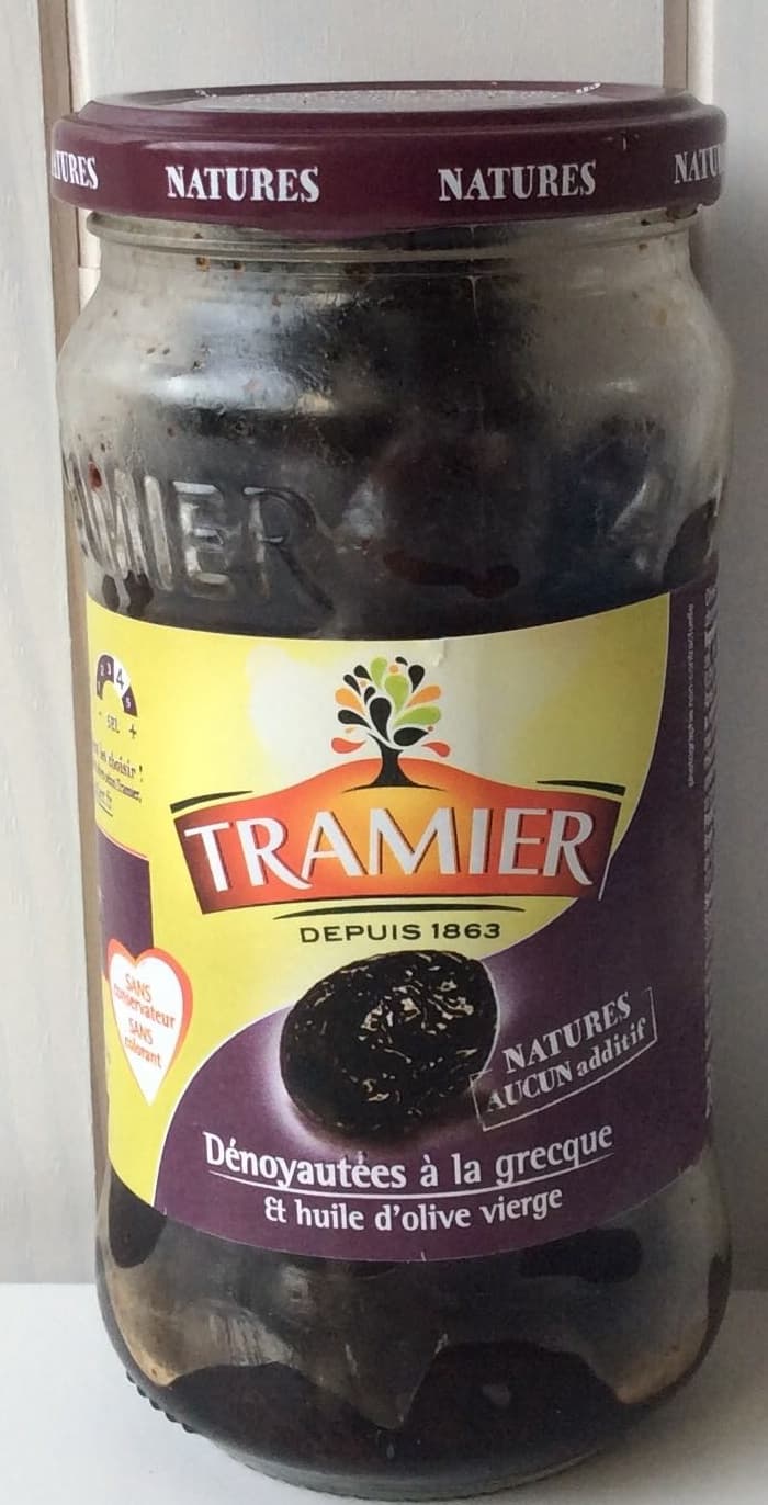 Tramier Denoyautées à la grecque & huile d'olive vierge packshot