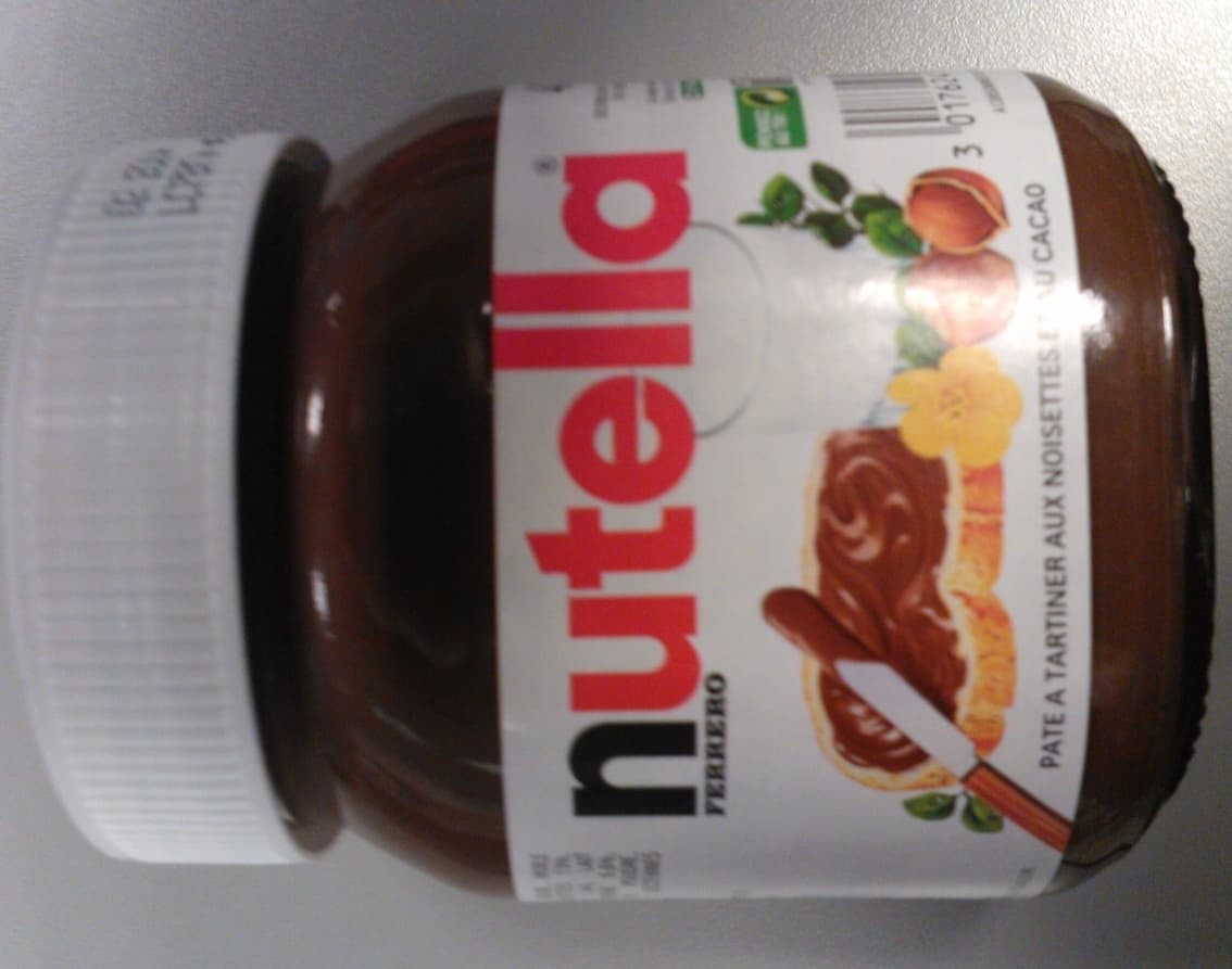 Ferrero Pâte à tartiner aux noisettes et au cacao packshot
