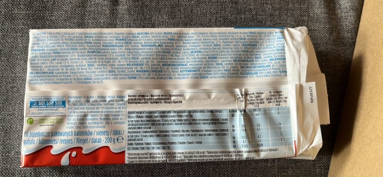 Kinder CHOCOLATE packshot