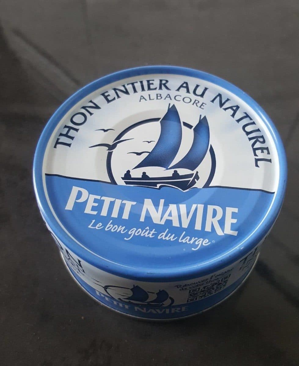 Petit Navire Thon entier Albacore au naturel packshot