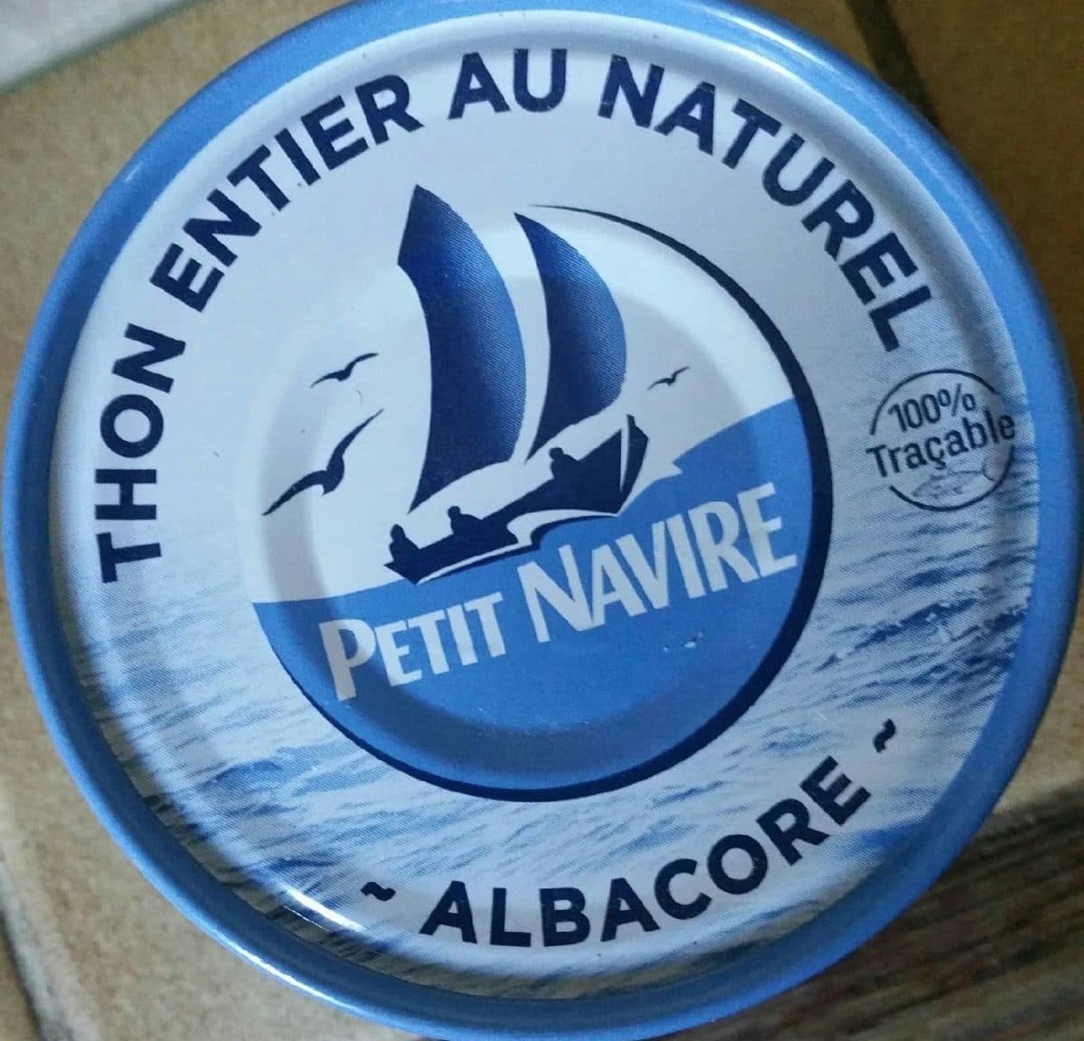 Petit Navire Thon entier au naturel packshot