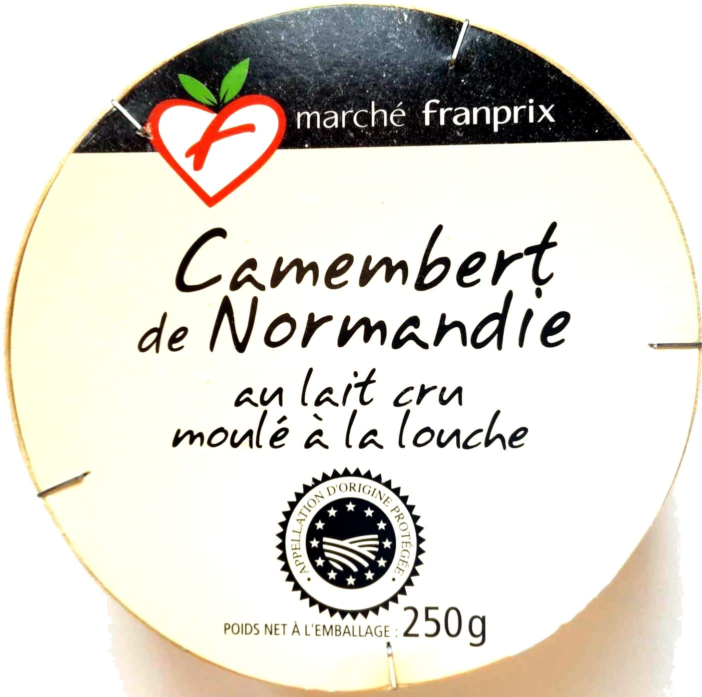 marché Franprix Camembert de Normandie au lait cru moulé à la louche (22% MG) packshot