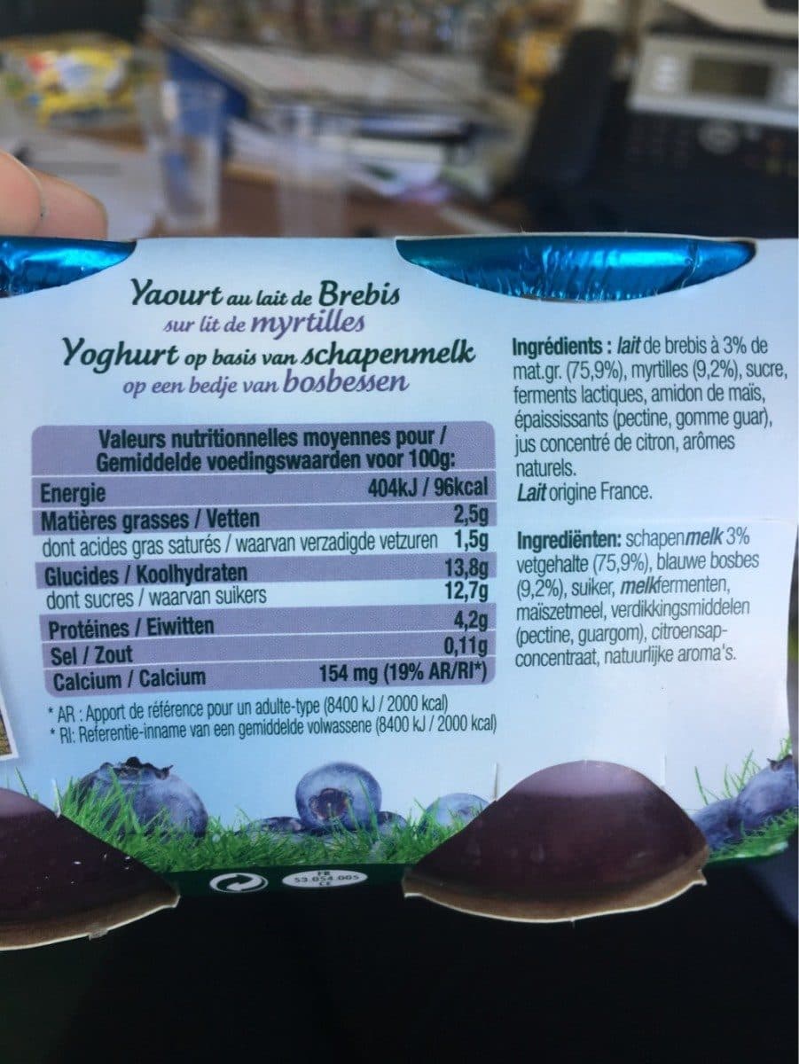 Lou Pérac Yaourt au Lait de Brebis sur Lit de Myrtilles packshot