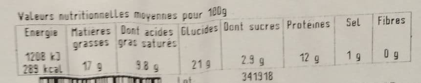Michel Bolard Moelleux au Fromage Roquefort AOP et Noix packshot