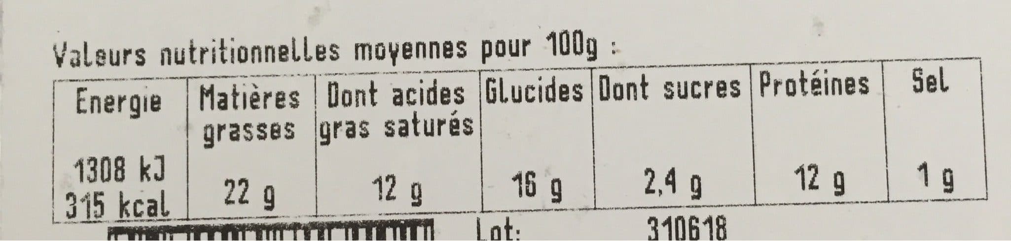 Intermarche Moelleux emmental roquefort noix packshot