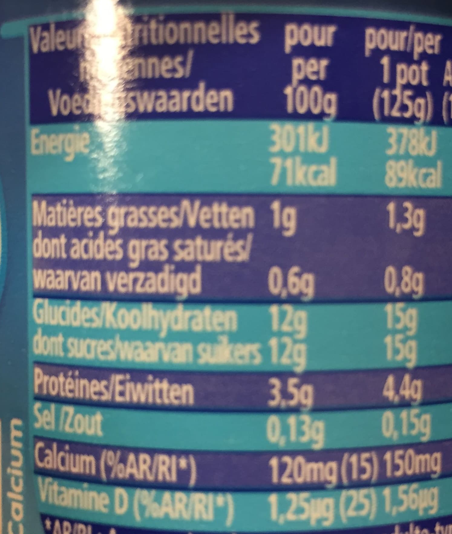 Danone Yaourt nature sucré packshot