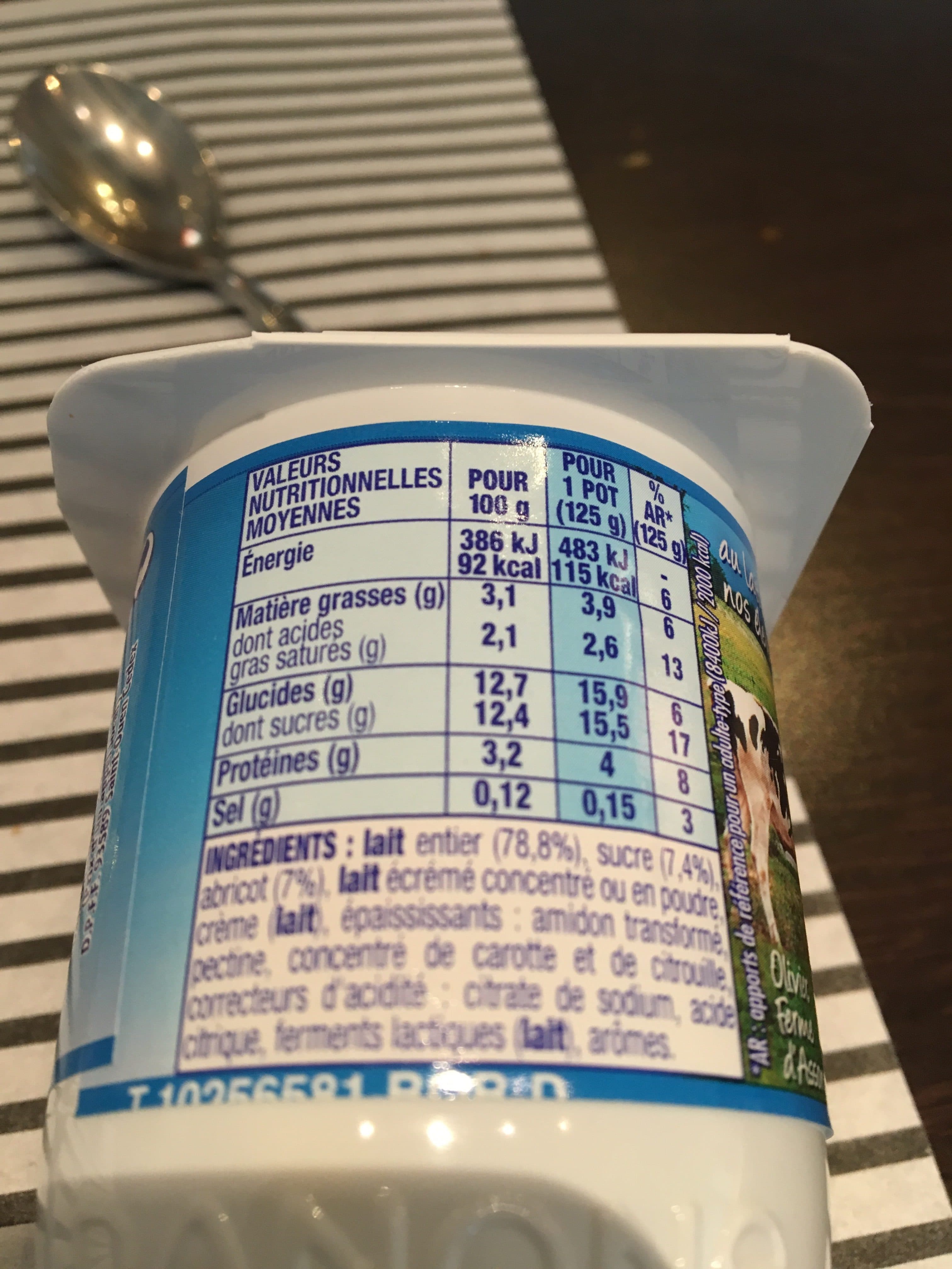 Danone Yaourt Aux Fruits packshot