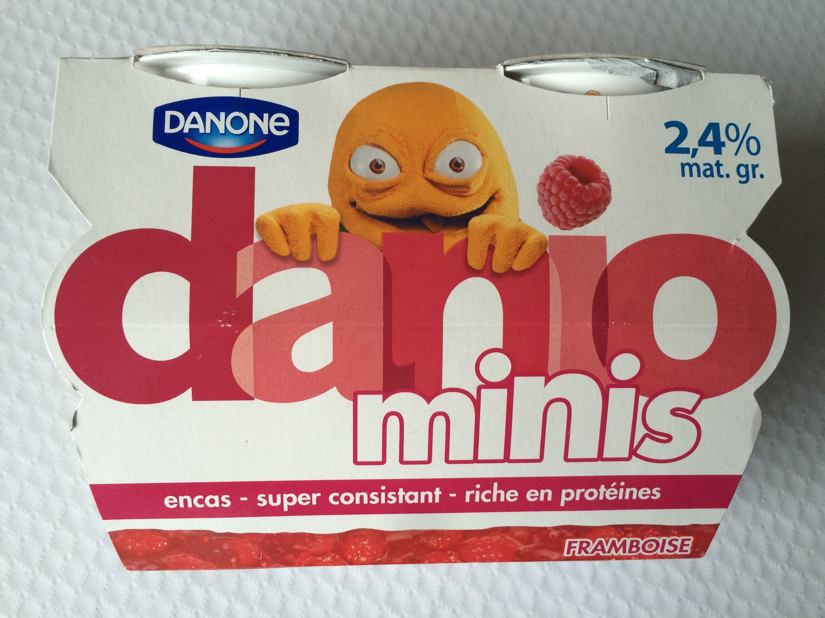 danone Danio Minis Framboise (2,4% MG) packshot