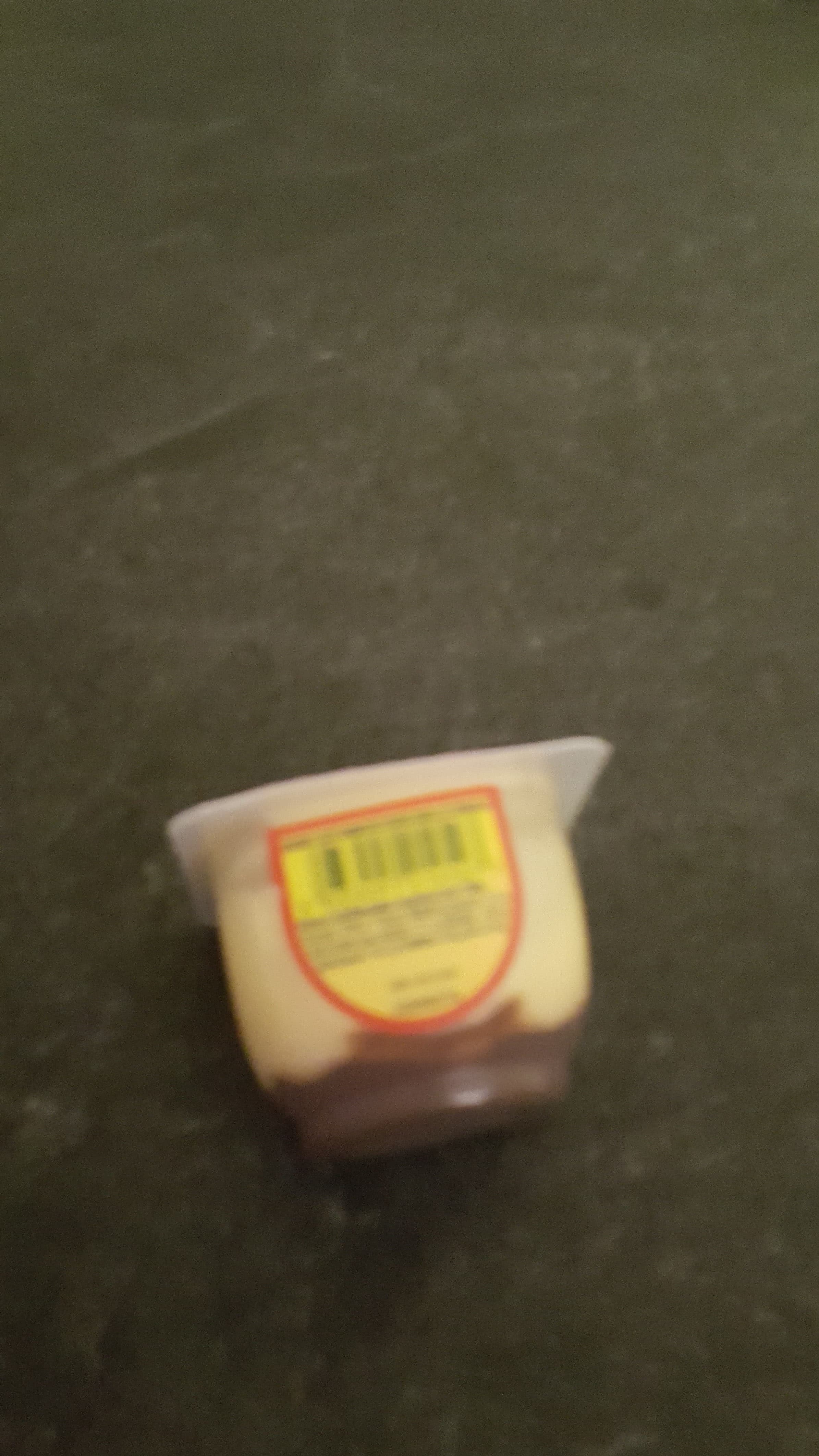 Danette Danette saveur vanille sur lit au chocolat packshot