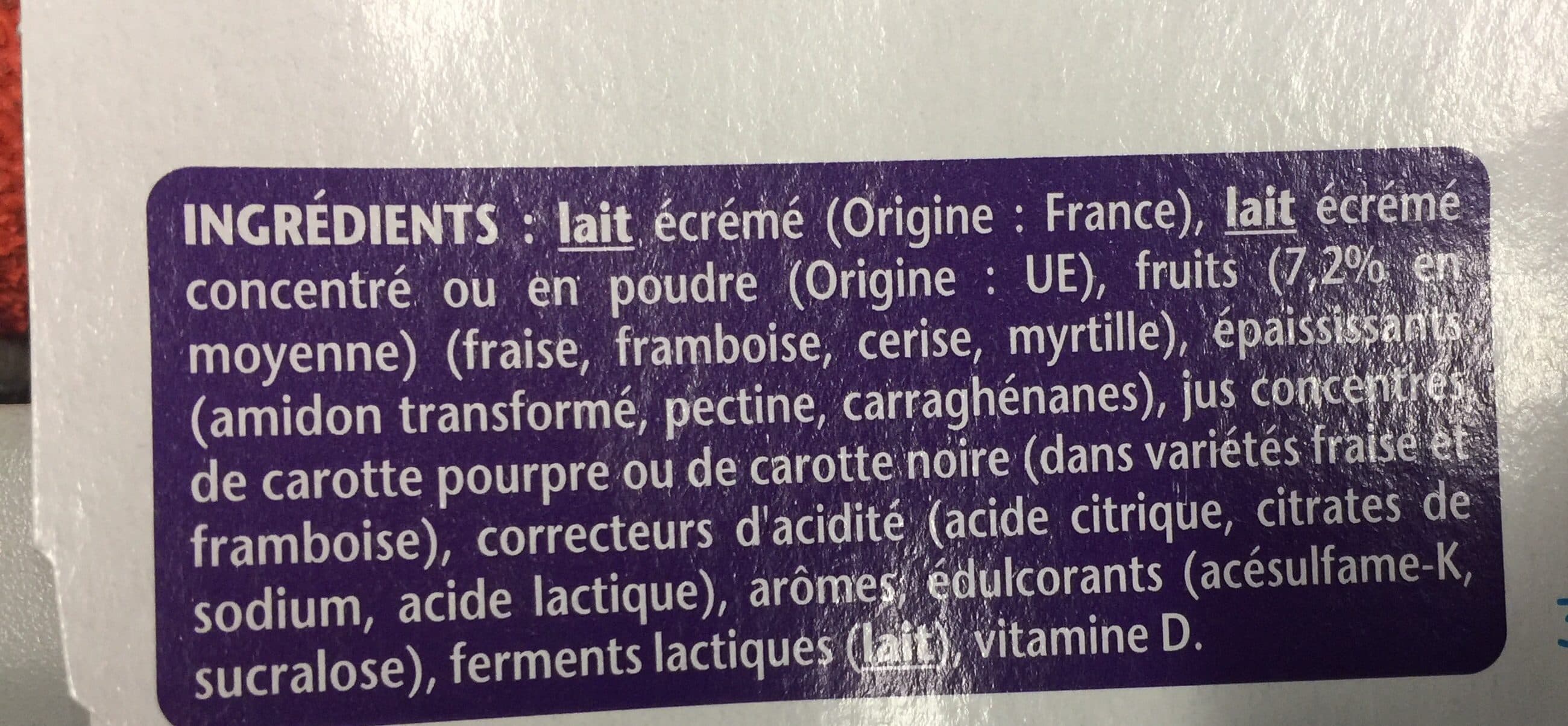 Danone Taillefine au fruits Framboise Cerise Fraise Myrtille (offre spéciale) packshot