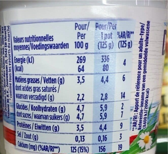 Danone Le au lait entier packshot