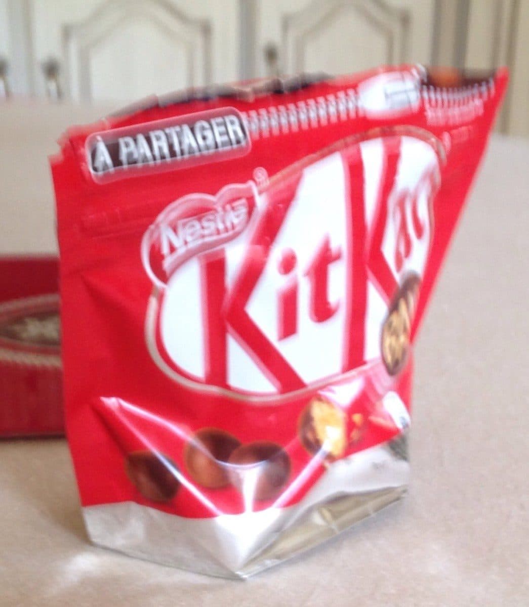 Nestlé KITKAT Ball, Billes au chocolat au Lait,140g packshot