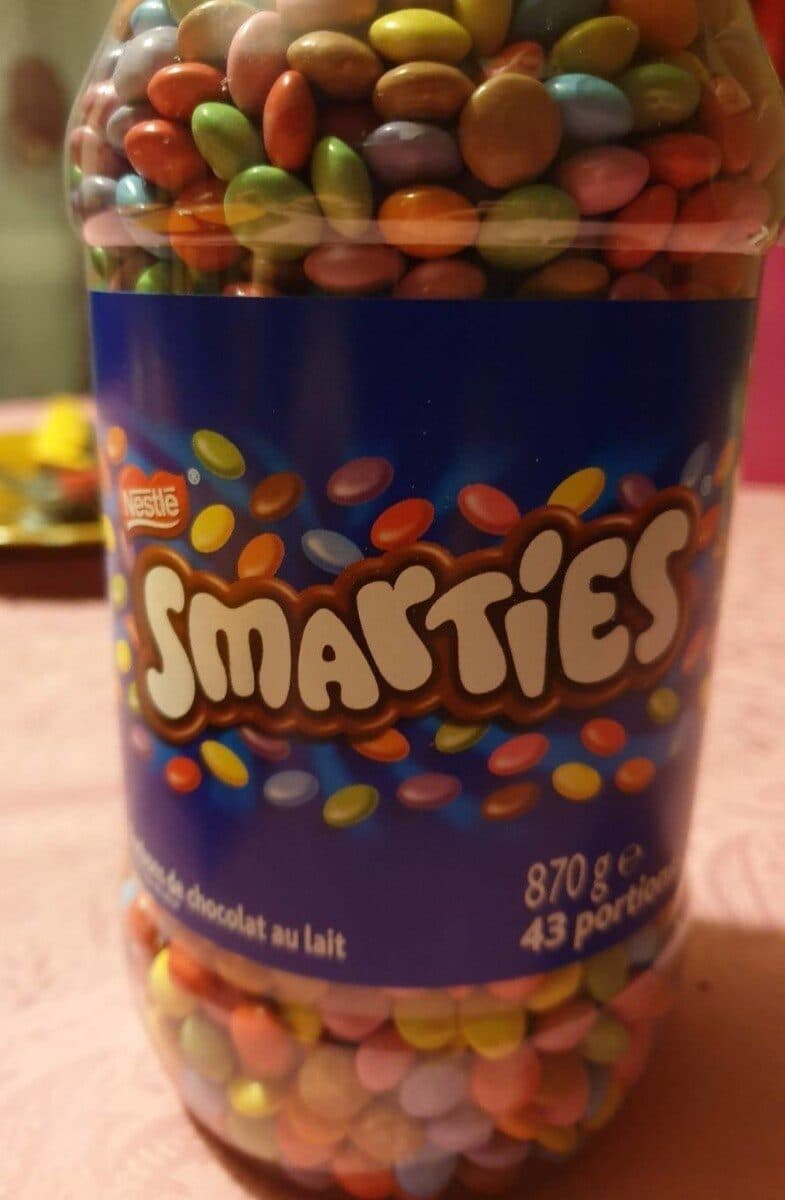 Nestlé Smarties packshot