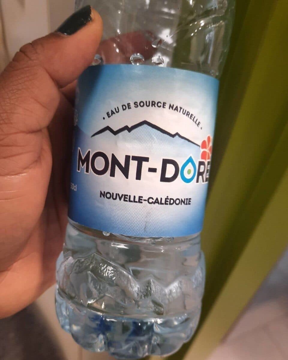 Open Food Facts Eau de source naturelle packshot