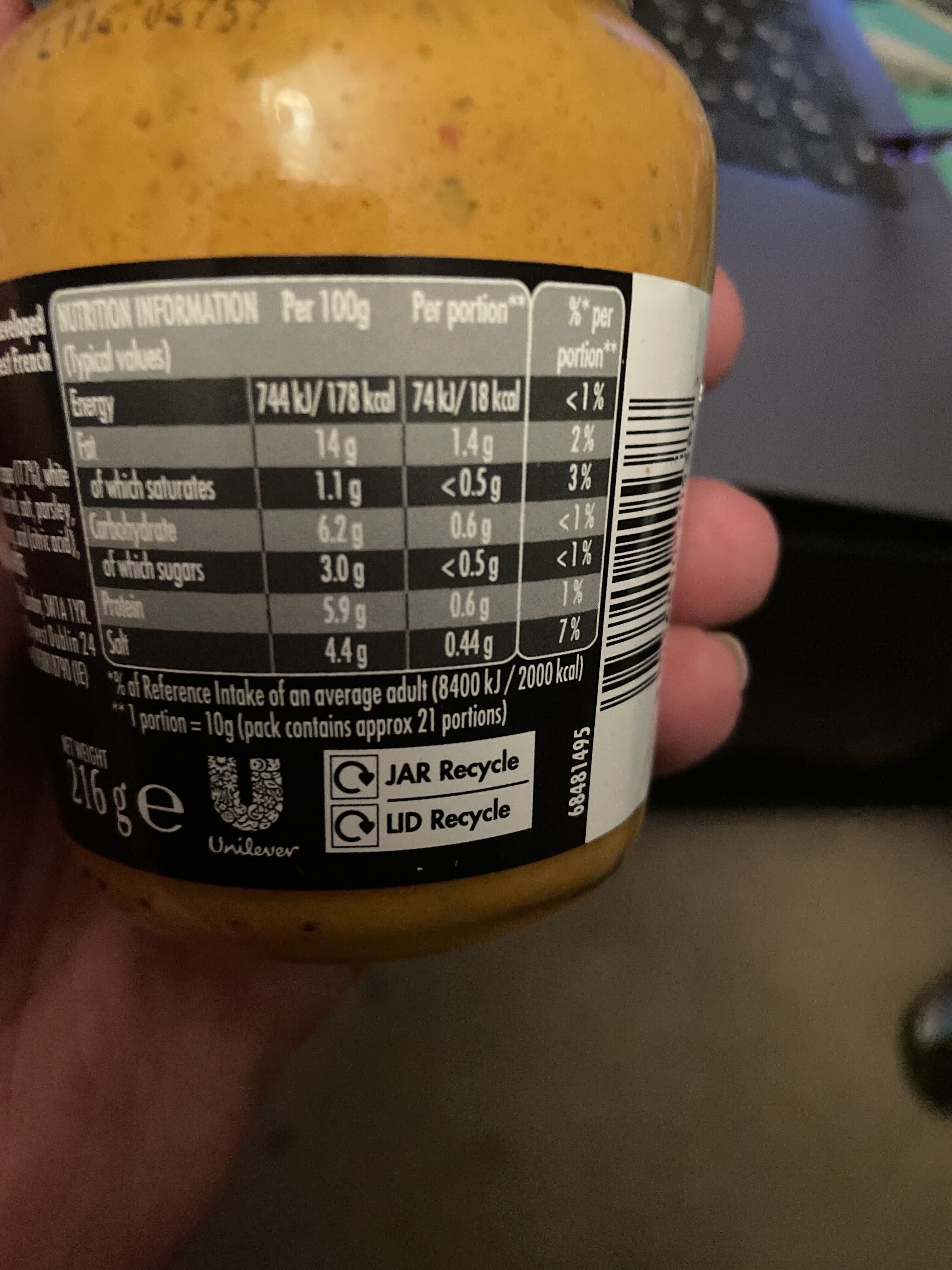 MAILLE Maille mustard with red pepper and garlic packshot