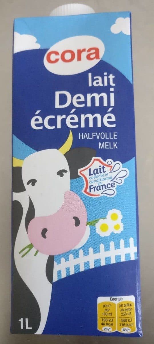 Cora Lait demi écrémé packshot