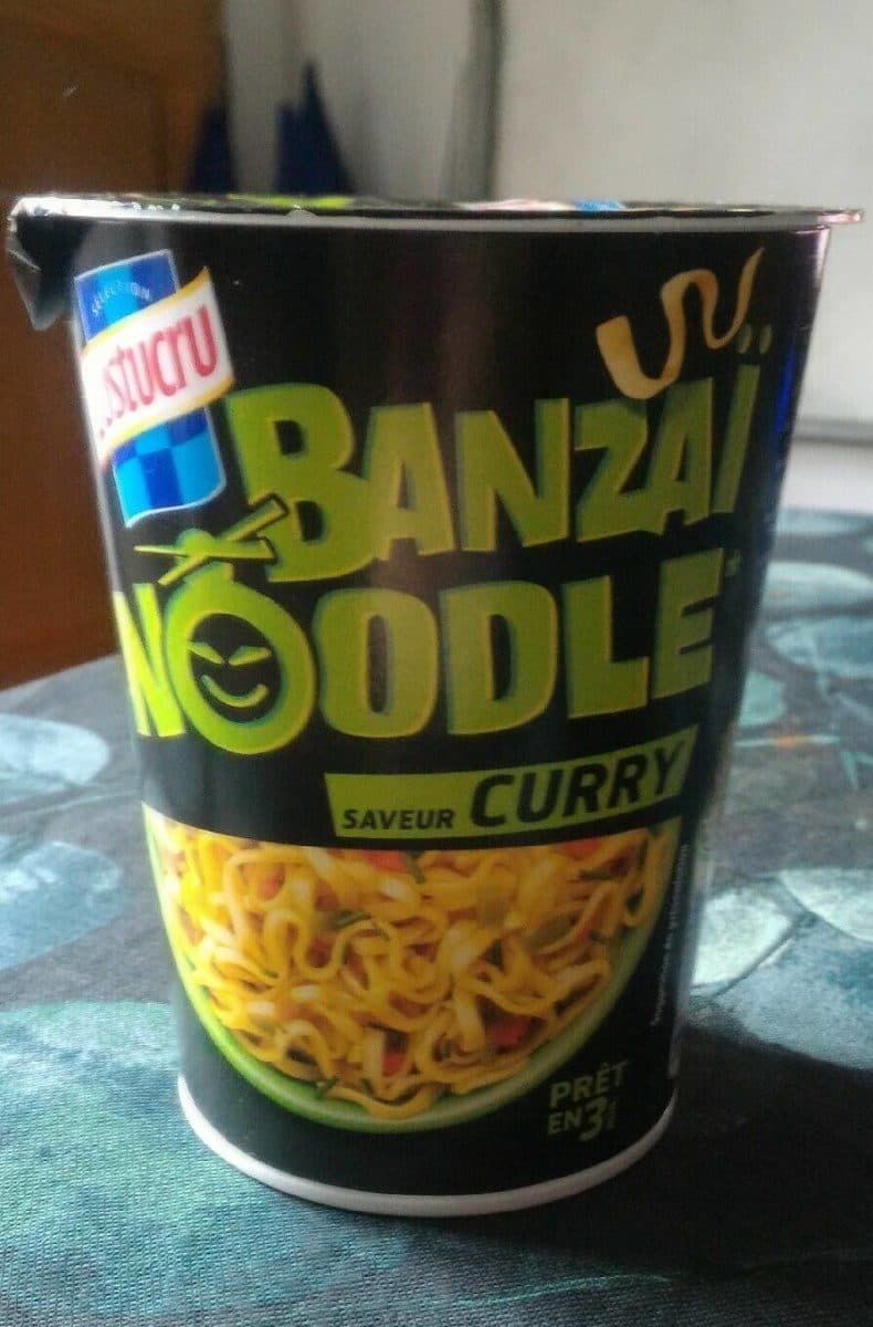 Lustucru Banzai noodle packshot