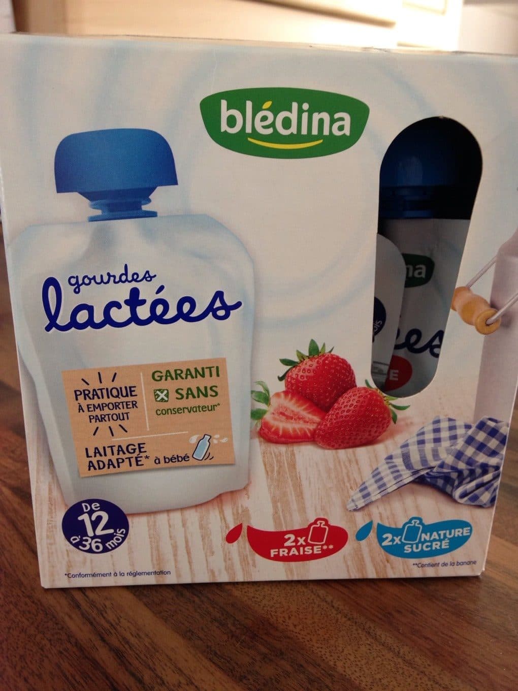 Blédina GOURDES LACTEES 95gx4 - Fruits Rouges / Pomme Banane - dès 10 mois packshot