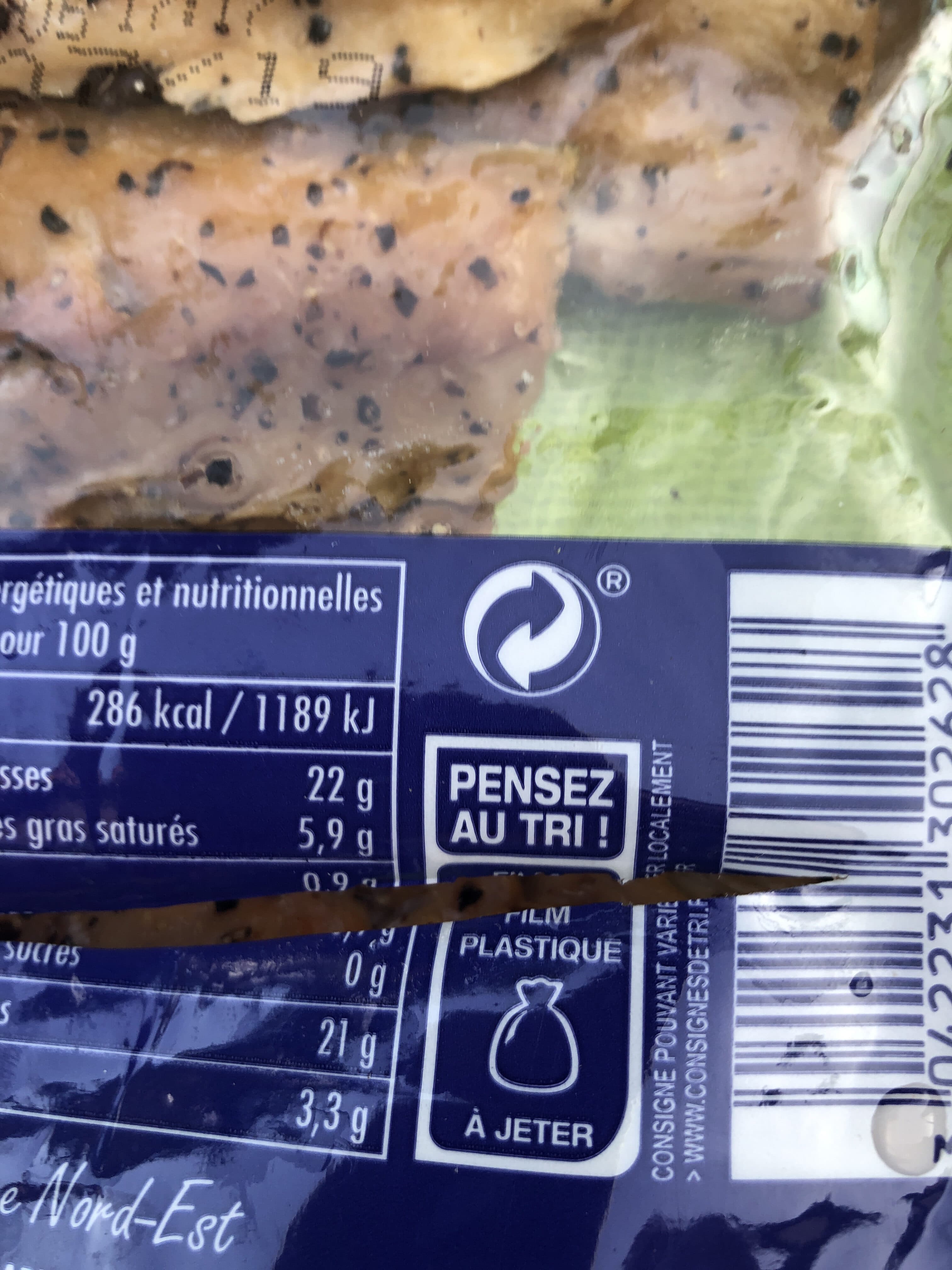 Open Food Facts Filet de Maquereaux Salut fumé au bois de hêtre et au poivre packshot