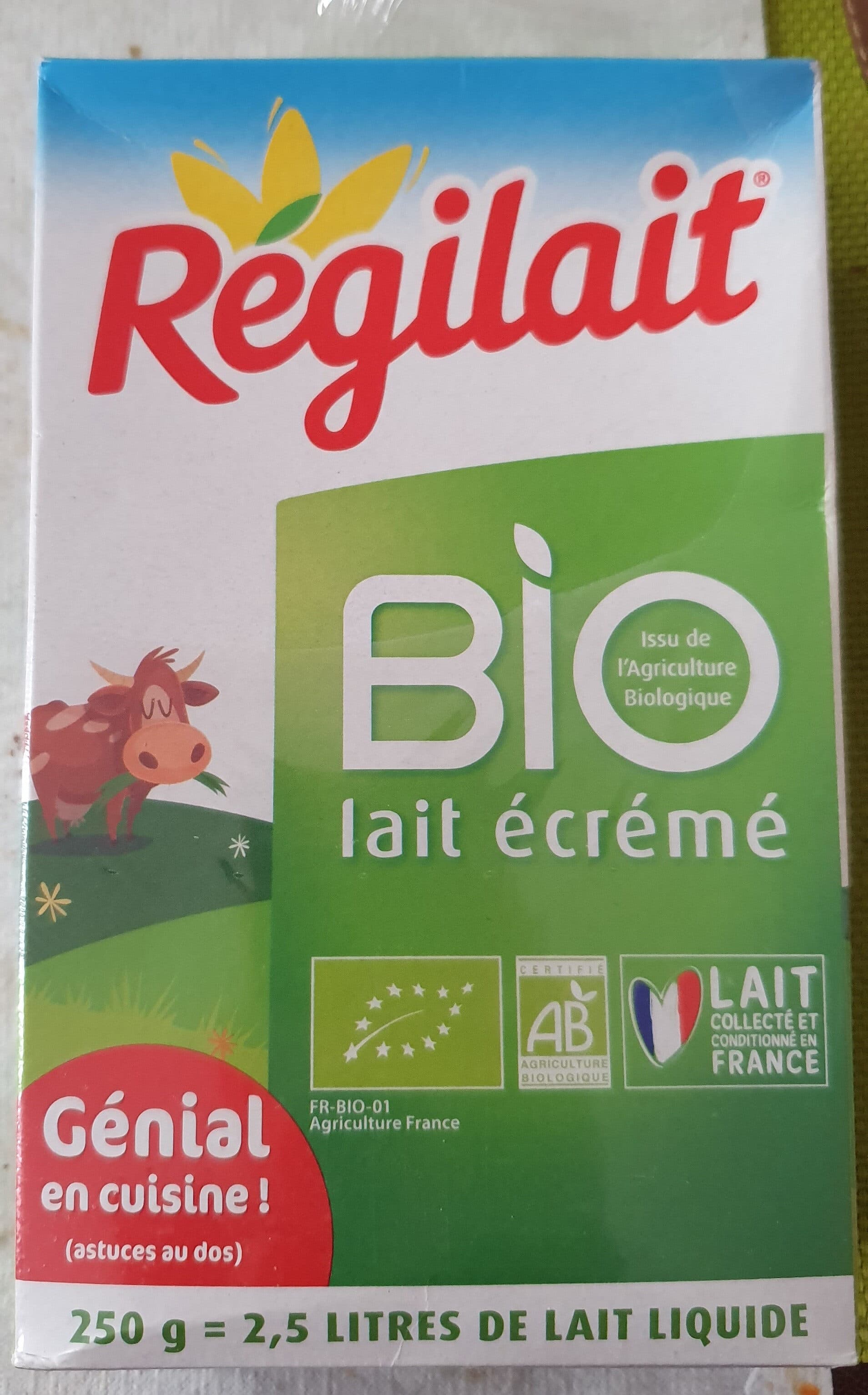 Regilait Lait écrémé bio en poudre packshot