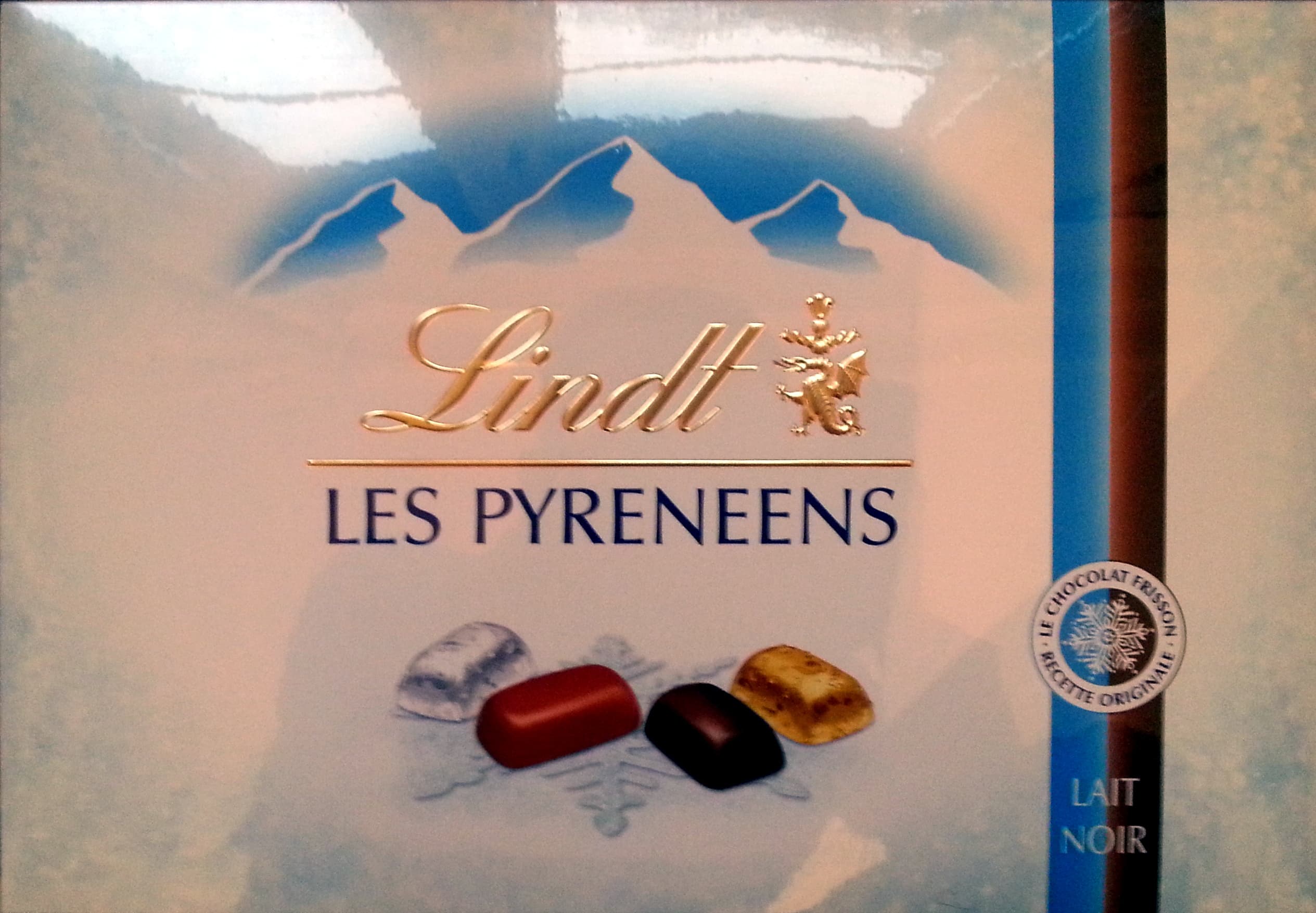 Lindt Les pyrénéens lait noir packshot