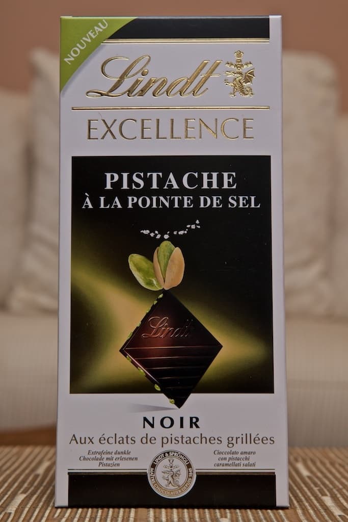 Lindt Excellence Noir Pistache à la Pointe de Sel packshot