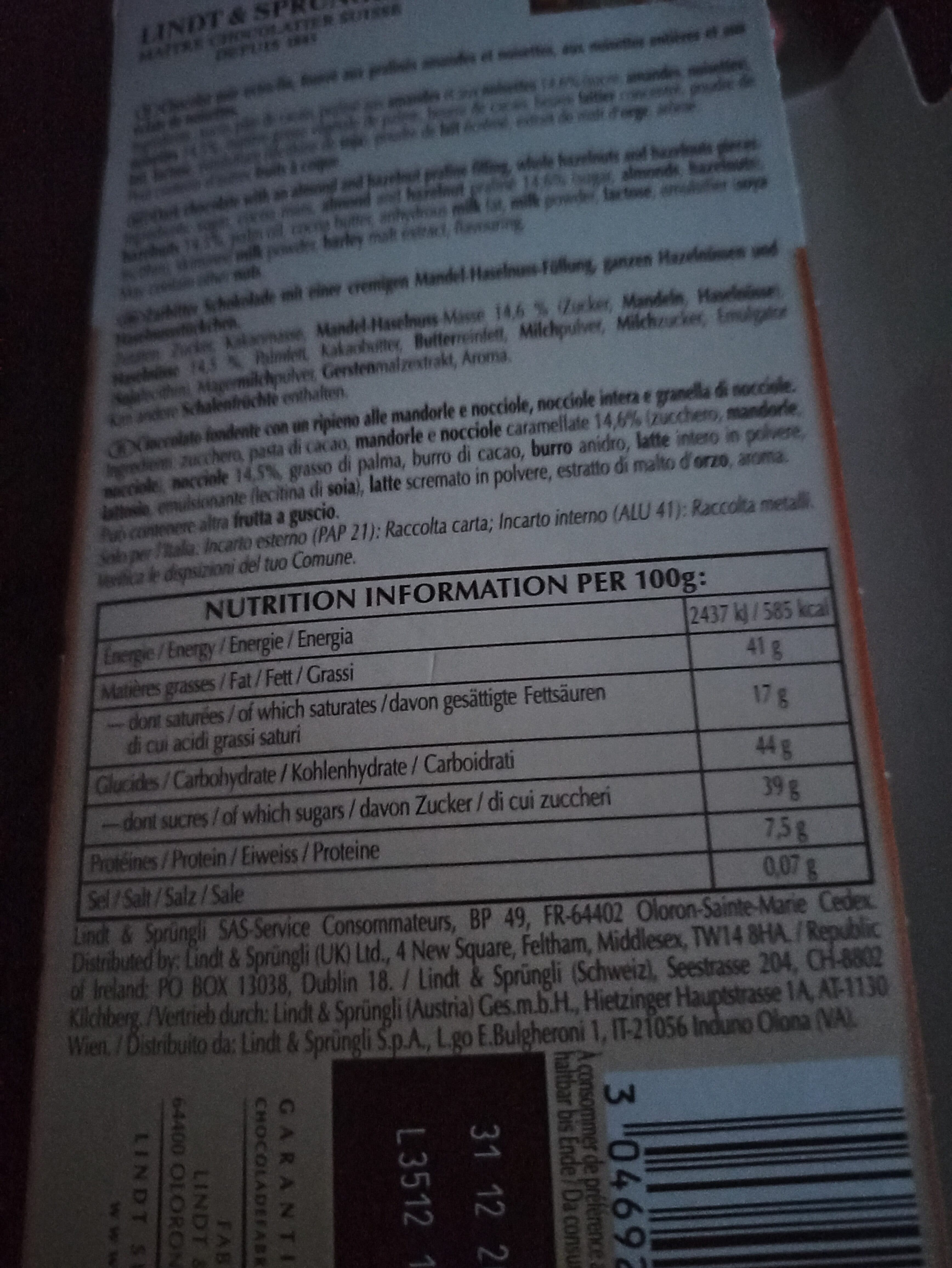 Lindt Les grandes Praliné noisette noir packshot
