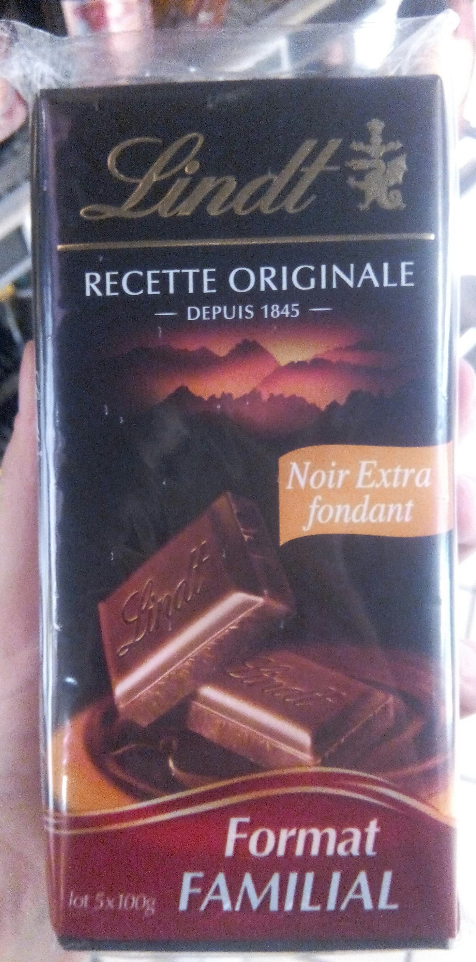Lindt Noir extra fondant format familial packshot