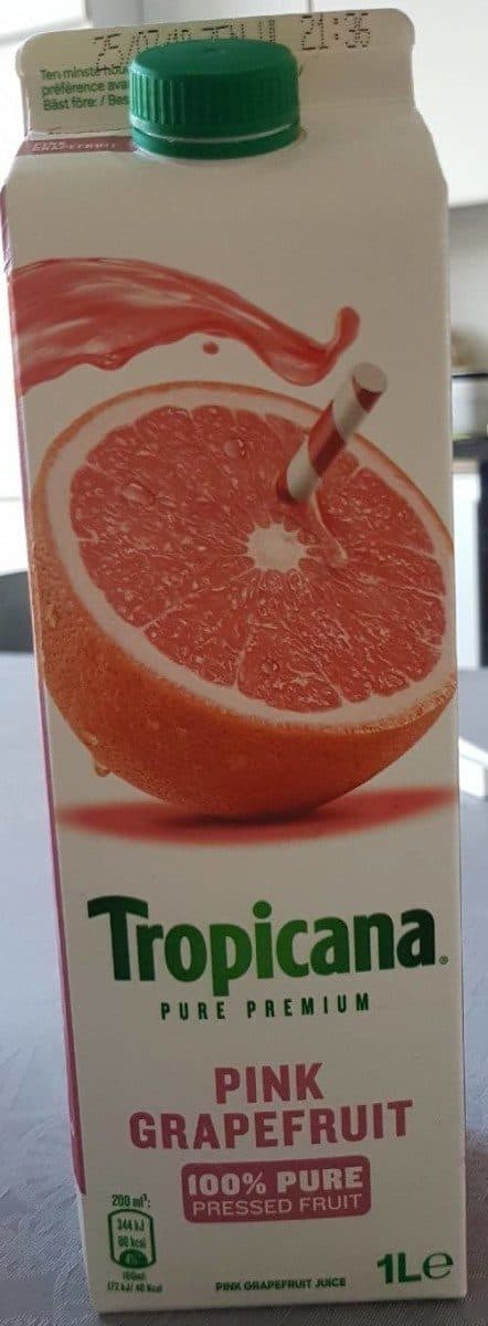 Tropicana Pink grapefruit packshot