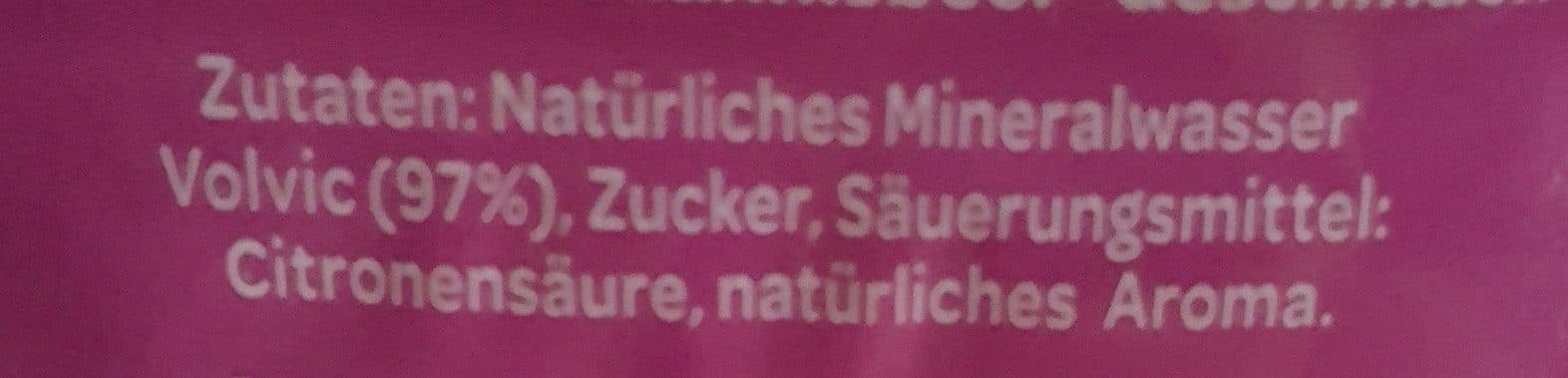 Volvic Volvic, Schwarze Johannisbeere packshot