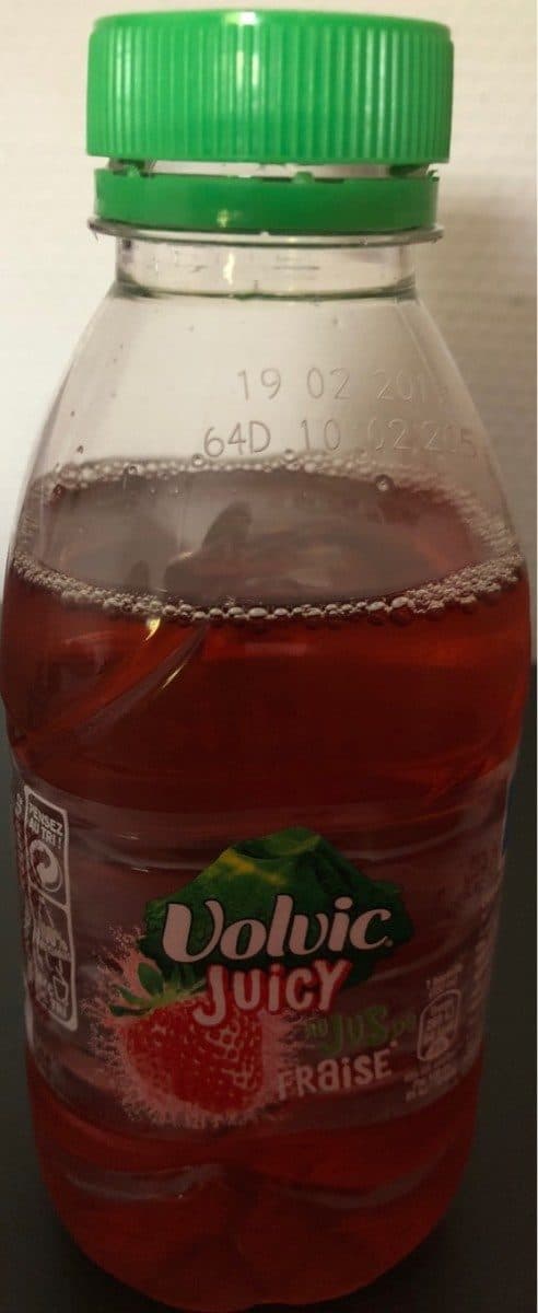 Danone Volvic Juicy Erdbeere 33cl PET packshot