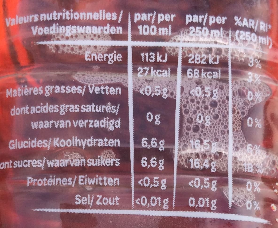 Volvic PET 50CL VOLVIC JUICY FRAISE packshot