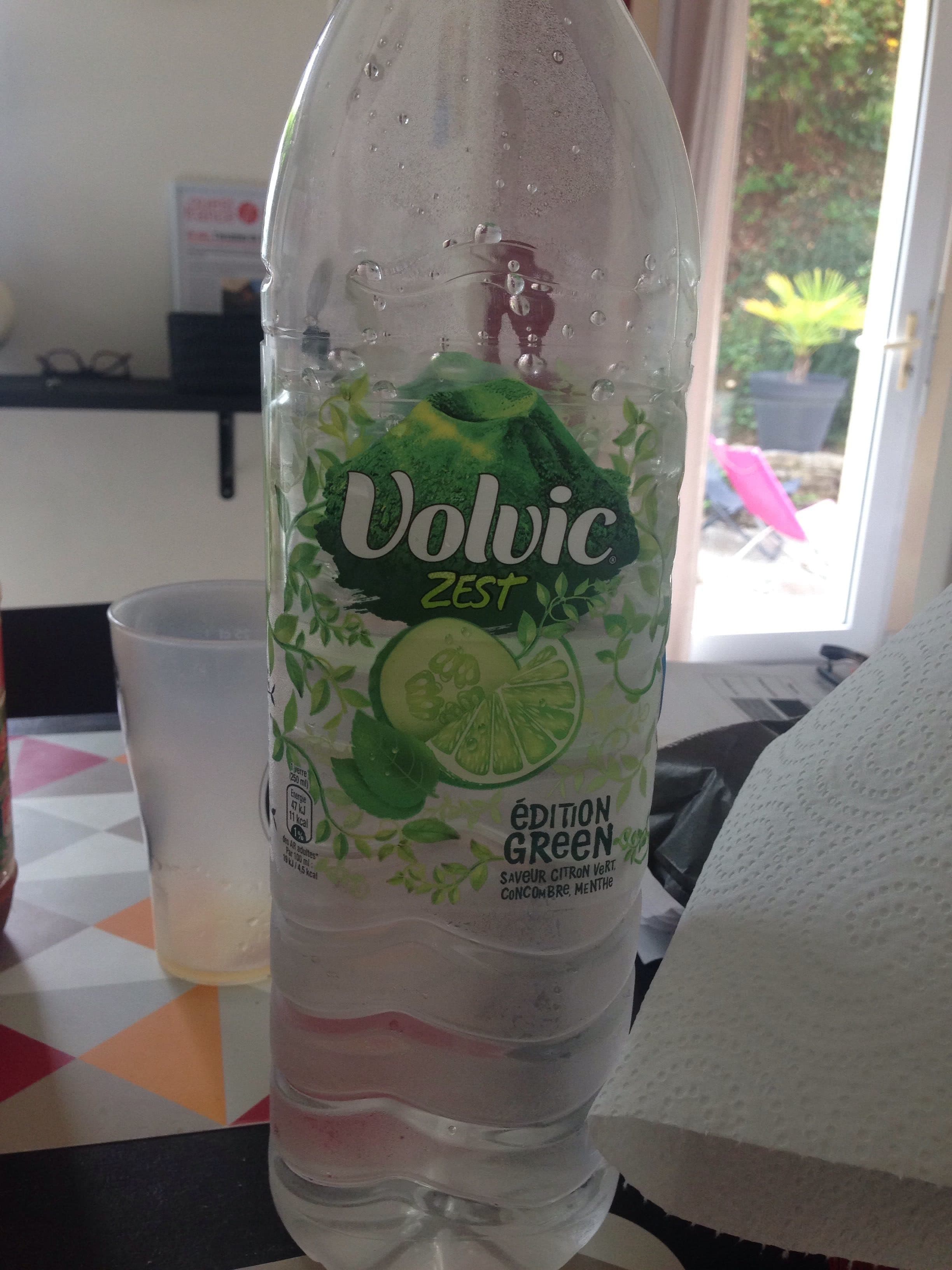 Volvic Volvic zest édition green packshot